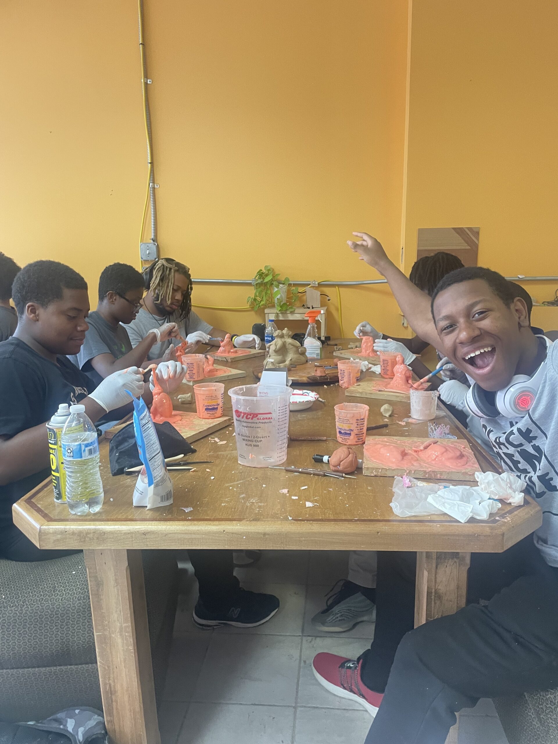 Sculpting Class – Highschool